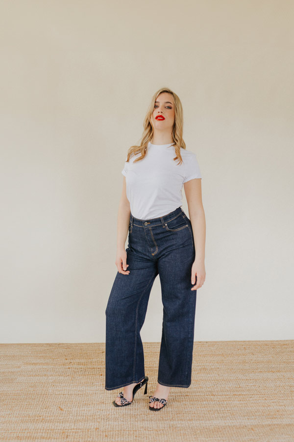 L.O.V.E. DEEP BLUE - Wide Leg Jeans