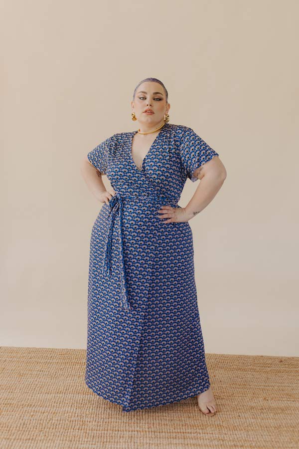 WRAP DRESS - 70's Vibes