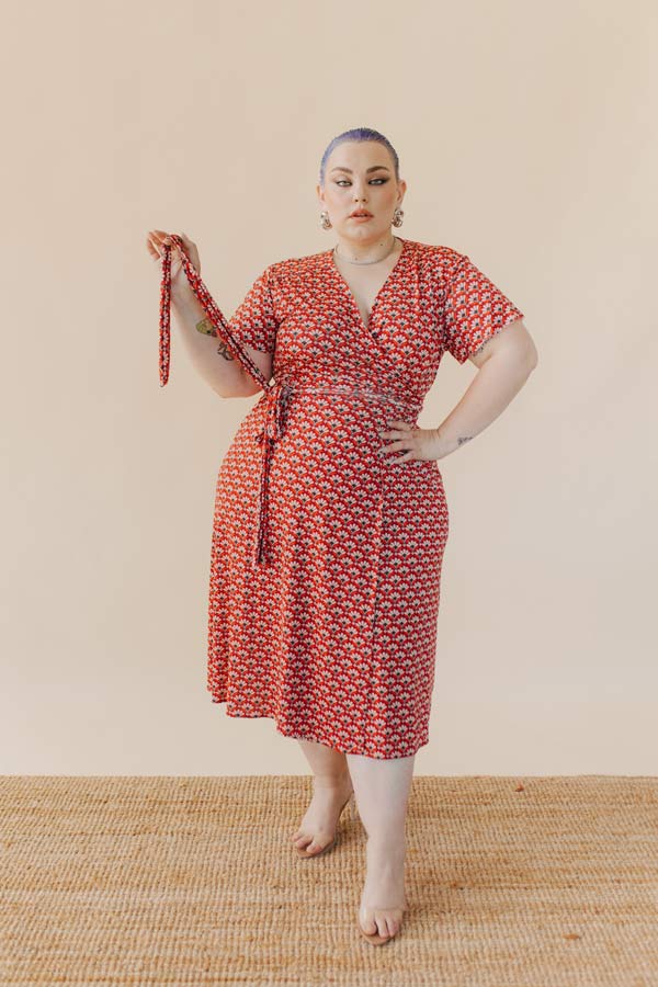 WRAP DRESS - 70's Vibes