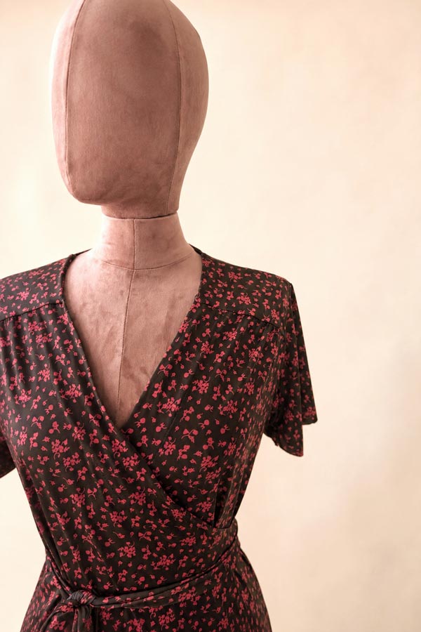 WRAP DRESS - 90's Vibes