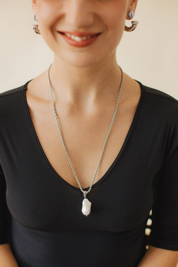 OLYMPIA CHAIN - Collana con Perla Pendente